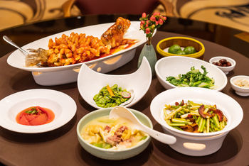 YUE Chinese Restaurant